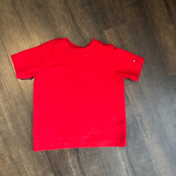 Tommy Hilfiger shortall set for boy 18months - Picture 9 of 9